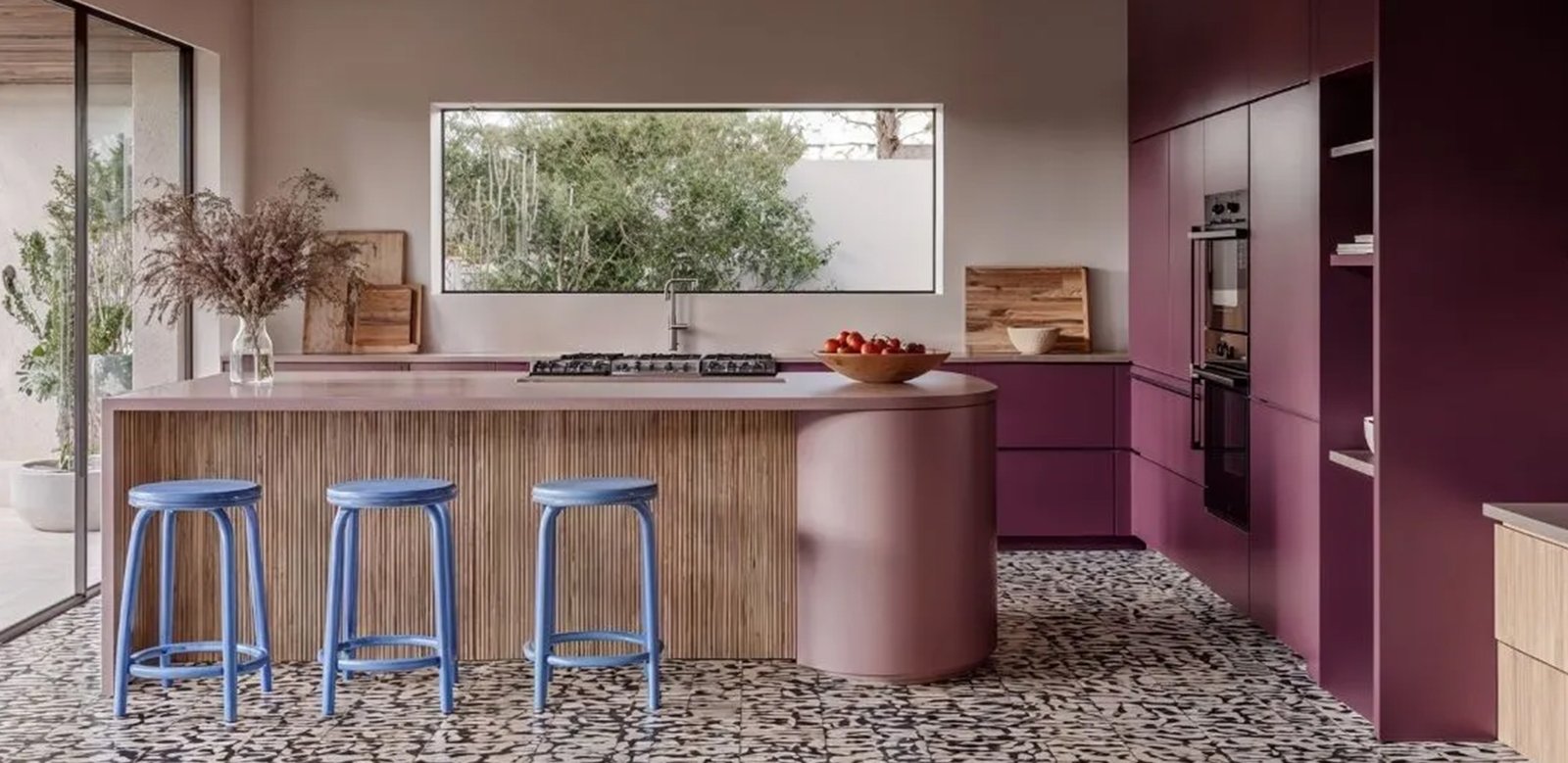 Colores del año 2026 para interiores: guía práctica - Estilo Interior